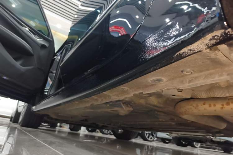 Used Buick LaCrosse 2020 652T Luxury Version Left Side Sill