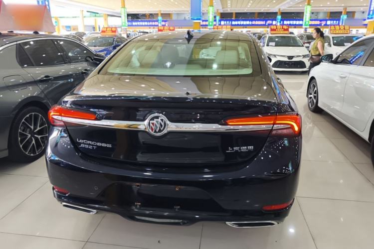 Used Buick LaCrosse 2020 652T Elite Edition Rear