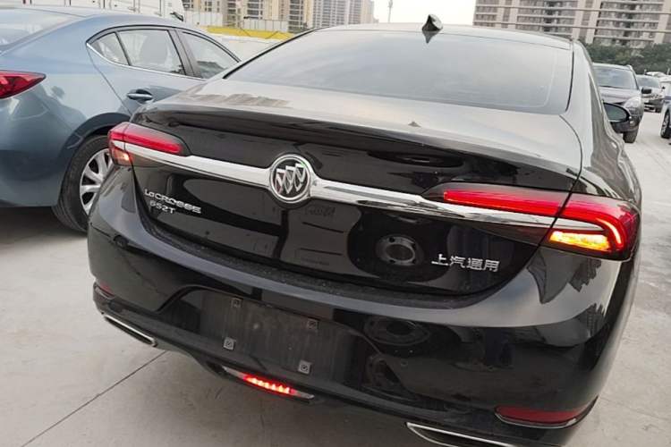 Used Buick LaCrosse 2020 652T Elite Edition Rear