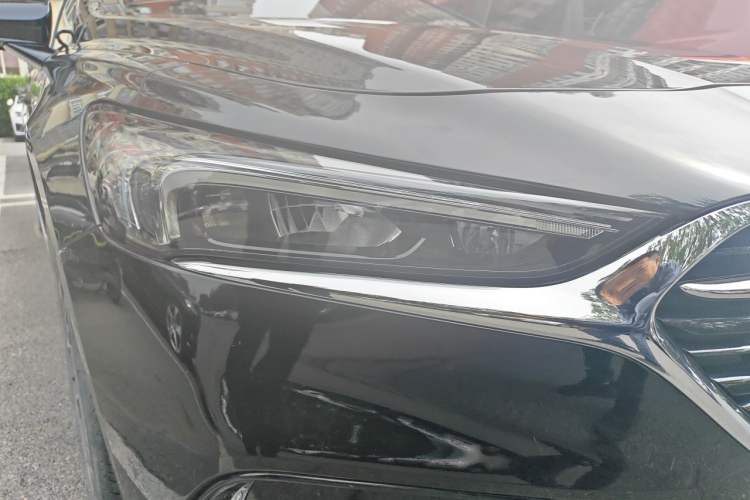 Used Buick LaCrosse 2020 652T Luxury Version Right Front Headlight