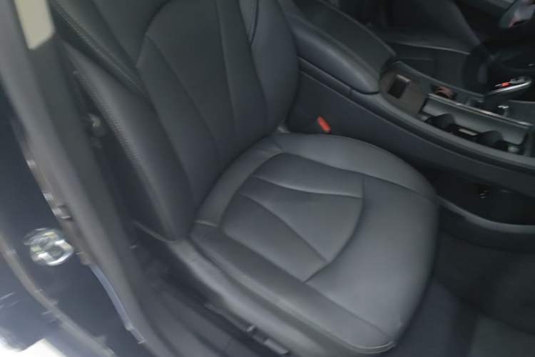 Used Buick LaCrosse 2020 652T Luxury Version Right Front Seat