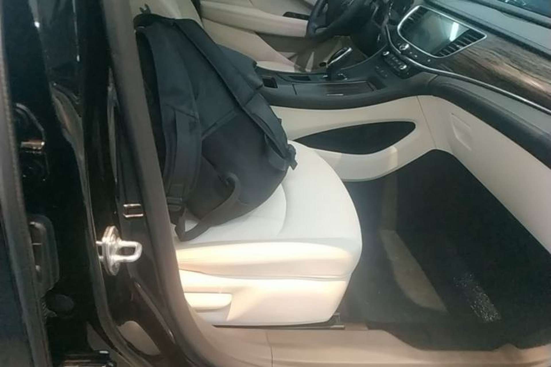 Used Buick LaCrosse 2020 652T Elite Edition Right Front Seat