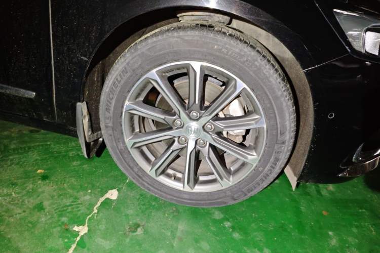 Used Buick LaCrosse 2020 652T Prestige Edition Right Front Wheel Hub