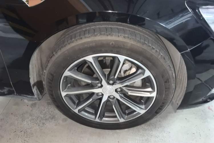 Used Buick LaCrosse 2020 652T Luxury Version Right Front Wheel Hub