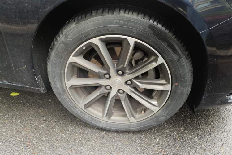 Used Buick LaCrosse 2020 652T Luxury Version Right Front Wheel Hub