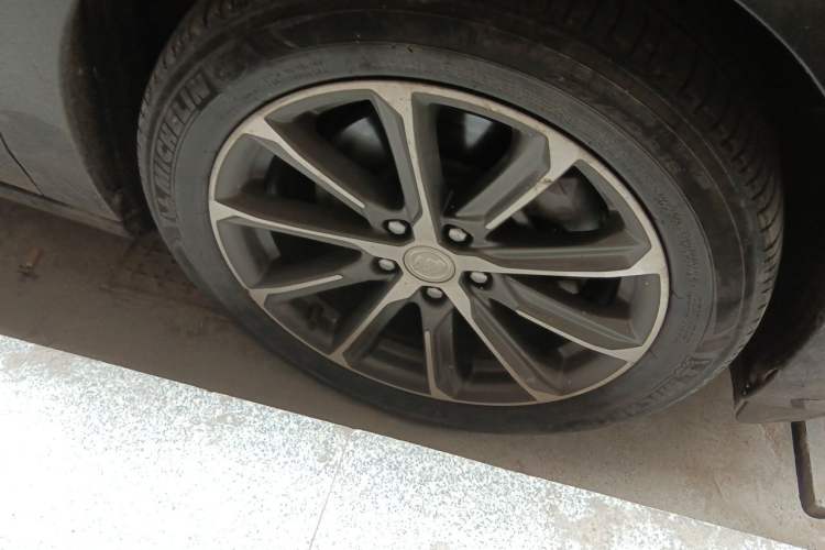 Used Buick LaCrosse 2020 652T Prestige Edition Right Front Wheel Hub