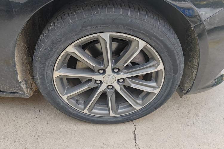 Used Buick LaCrosse 2020 652T Luxury Version Right Front Wheel Hub