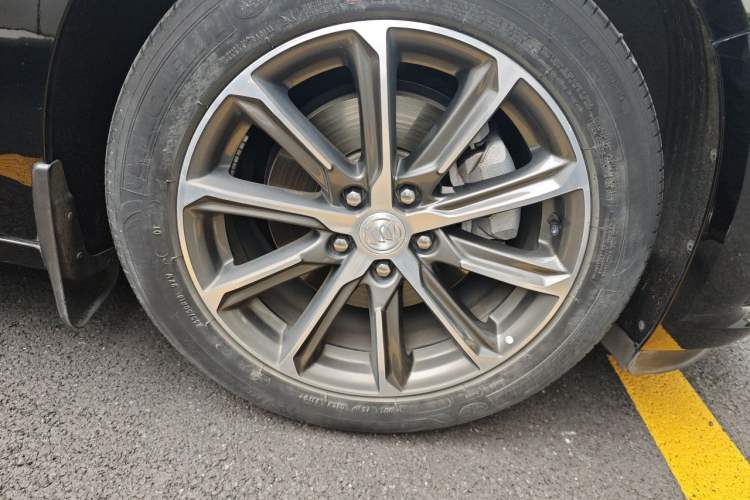 Used Buick LaCrosse 2020 652T Luxury Version Right Front Wheel Hub