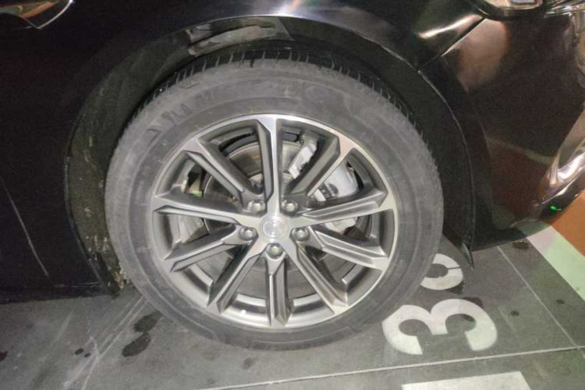 Used Buick LaCrosse 2020 652T Luxury Version Right Front Wheel Hub