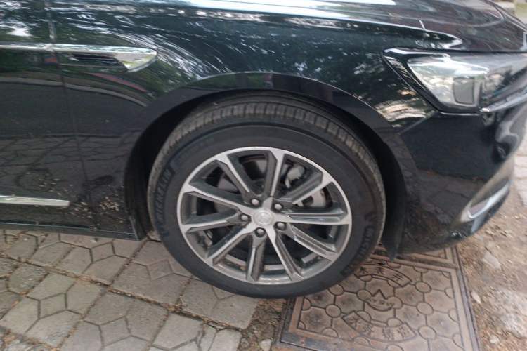 Used Buick LaCrosse 2020 652T Luxury Version Right Front Wheel Hub