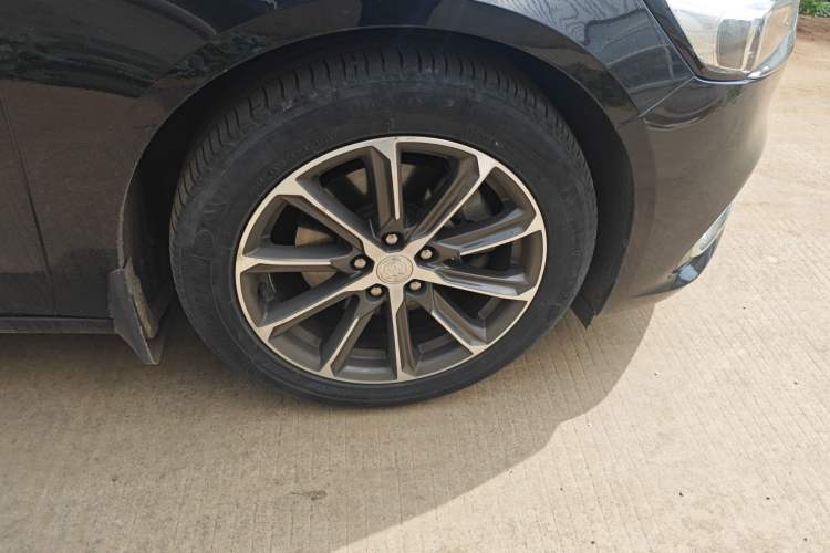 Used Buick LaCrosse 2020 652T Luxury Version Right Front Wheel Hub