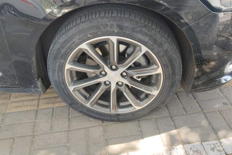 Used Buick LaCrosse 2020 652T Luxury Version Right Front Wheel Hub