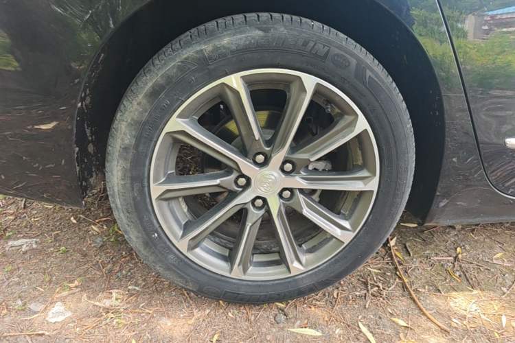 Used Buick LaCrosse 2020 652T Luxury Version Right Rear Wheel Hub