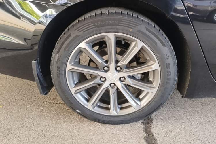 Used Buick LaCrosse 2020 652T Luxury Version Right Rear Wheel Hub