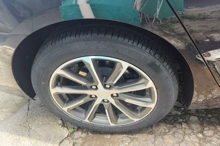 Used Buick LaCrosse 2020 652T Luxury Version Right Rear Wheel Hub