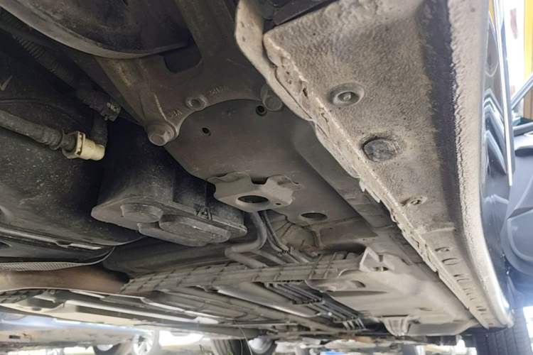 Used Buick LaCrosse 2020 652T Luxury Version Right Side Sill