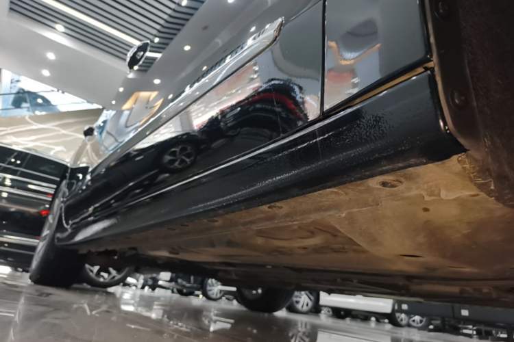 Used Buick LaCrosse 2020 652T Luxury Version Right Side Sill