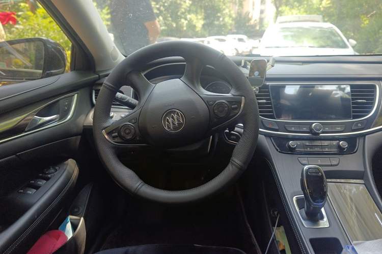 Used Buick LaCrosse 2020 652T Luxury Version Steering Wheel
