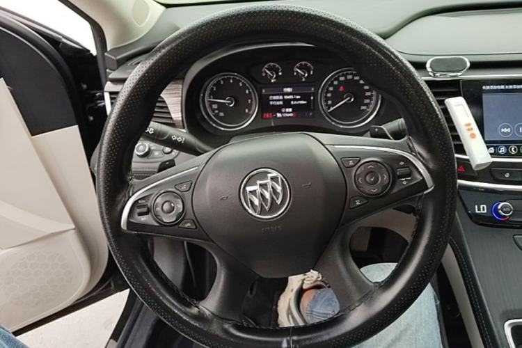 Used Buick LaCrosse 2020 652T Elite Edition Steering Wheel