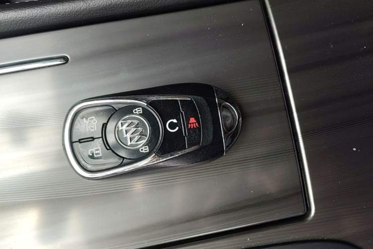 Used Buick LaCrosse 2020 652T Luxury Version Vehicle Key