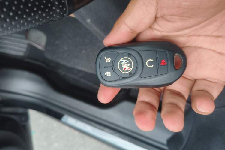 Used Buick LaCrosse 2020 652T Luxury Version Vehicle Key