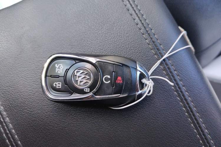 Used Buick LaCrosse 2020 652T Luxury Version Vehicle Key