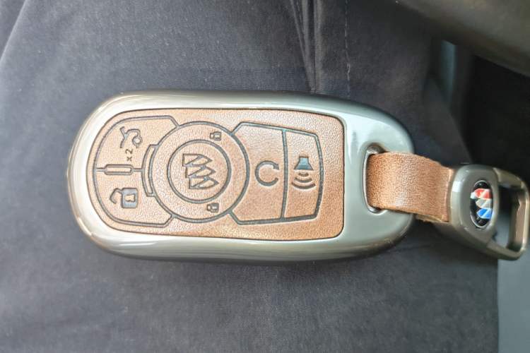 Used Buick LaCrosse 2020 652T Luxury Version Vehicle Key