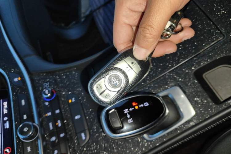 Used Buick LaCrosse 2020 652T Luxury Version Vehicle Key