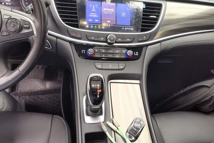 Used Buick LaCrosse 2020 652T Luxury Version Audio And AC Panel