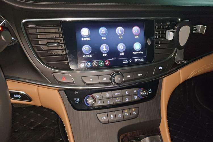 Used Buick LaCrosse 2020 652T Prestige Edition Audio And AC Panel