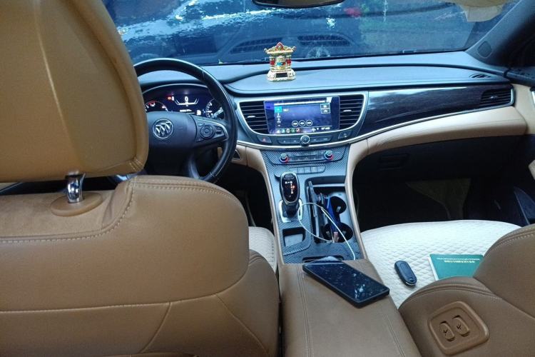 Used Buick LaCrosse 2020 652T Prestige Edition Center Console