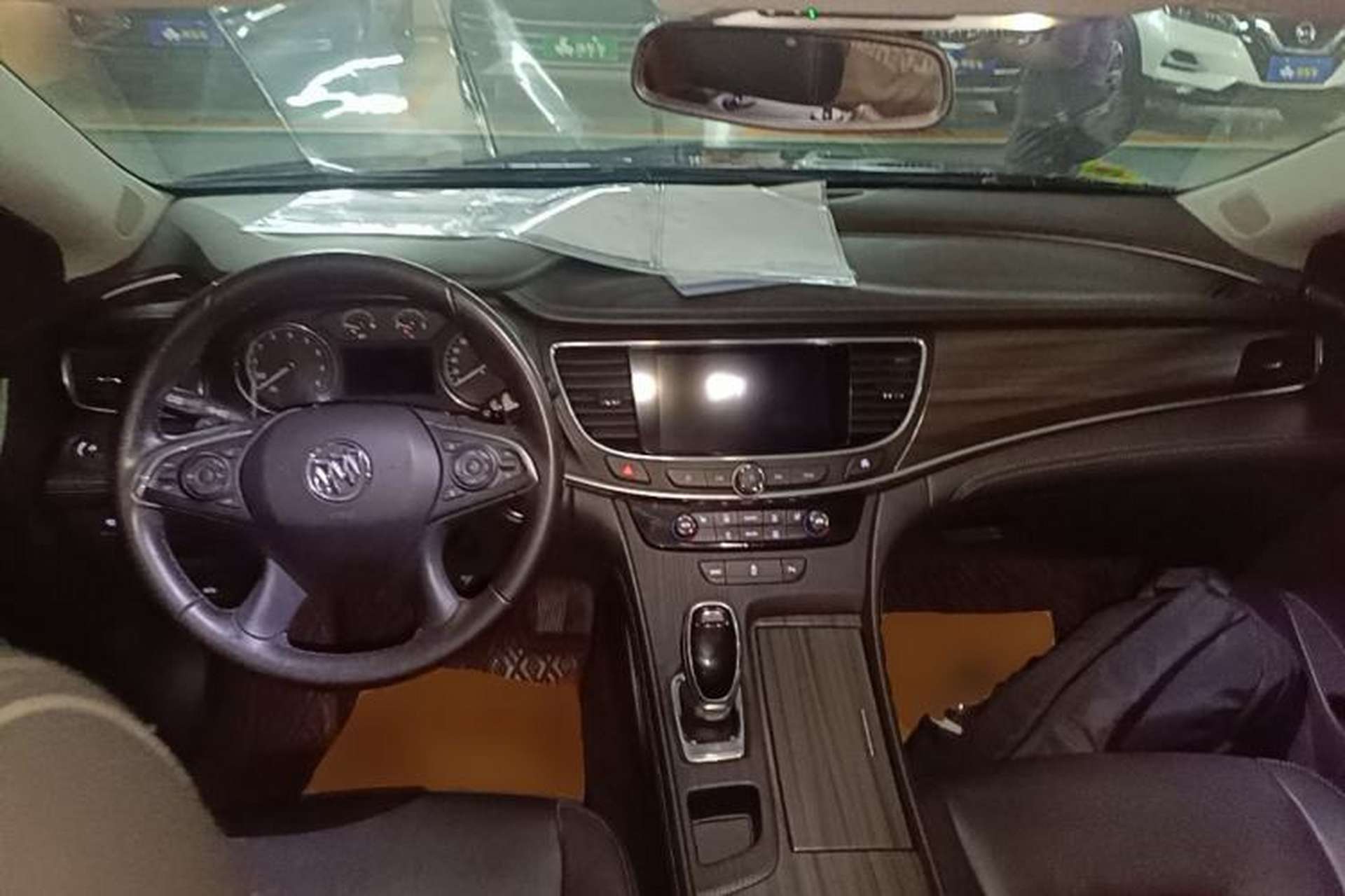 Used Buick LaCrosse 2020 652T Luxury Version Center Console