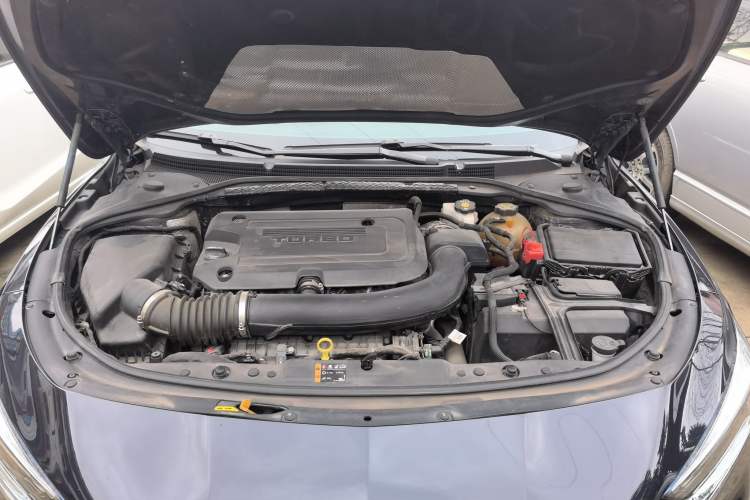 Used Buick LaCrosse 2020 652T Luxury Version Engine Bay