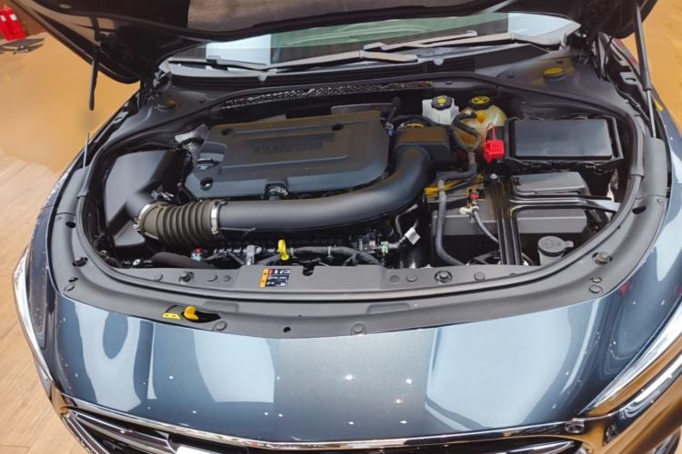 Used Buick LaCrosse 2020 652T Luxury Version Engine Bay