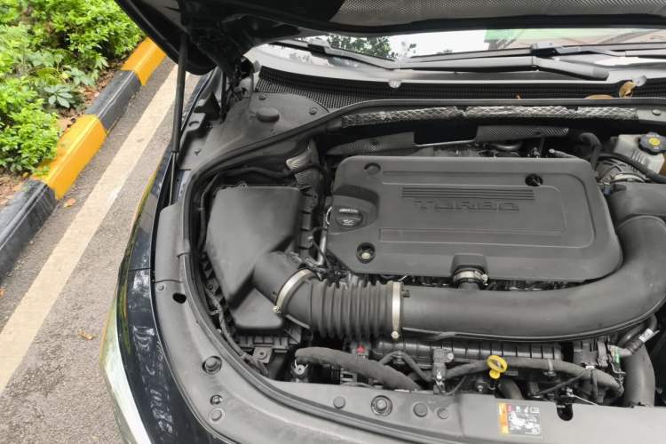 Used Buick LaCrosse 2020 652T Luxury Version Engine Bay Right