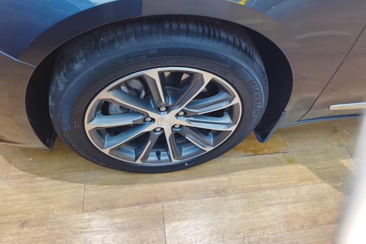 Used Buick LaCrosse 2020 652T Luxury Version Left Front Wheel Hub