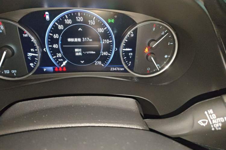 Used Buick LaCrosse 2020 652T Prestige Edition Odometer Close Up
