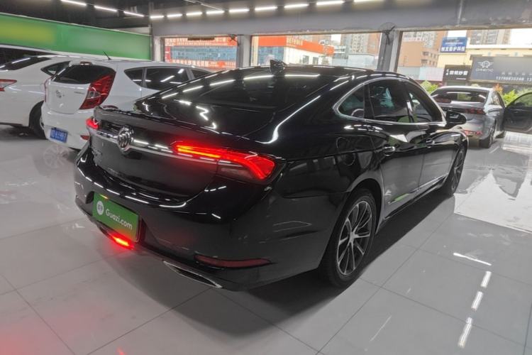 Used Buick LaCrosse 2020 652T Luxury Version Rear Right 45 Deg