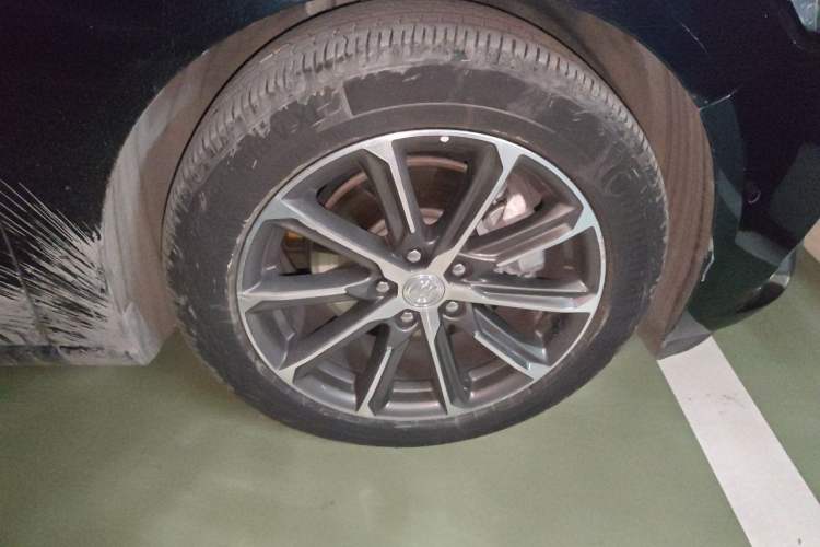 Used Buick LaCrosse 2020 652T Prestige Edition Right Front Wheel Hub