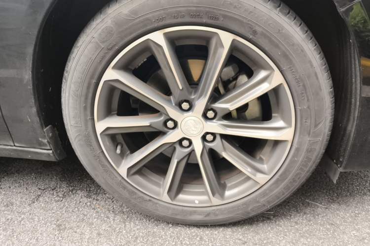 Used Buick LaCrosse 2020 652T Luxury Version Right Front Wheel Hub