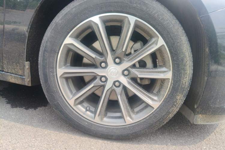 Used Buick LaCrosse 2020 652T Luxury Version Right Front Wheel Hub