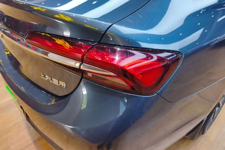 Used Buick LaCrosse 2020 652T Luxury Version Right Rear Taillight