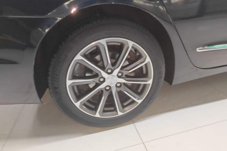 Used Buick LaCrosse 2020 652T Luxury Version Right Rear Wheel Hub