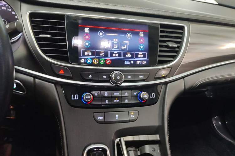 Used Buick LaCrosse 2020 652T Luxury Version Audio And AC Panel