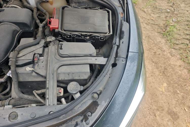 Used Buick LaCrosse 2020 652T Luxury Version Engine Bay Left