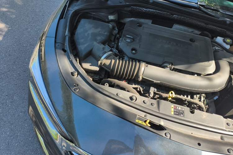 Used Buick LaCrosse 2020 652T Luxury Version Engine Bay Right