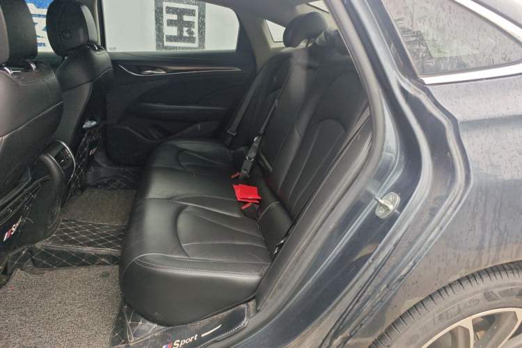 Used Buick LaCrosse 2020 652T Luxury Version Left Rear Seat