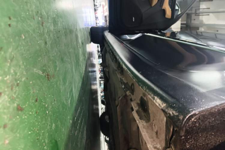 Used Buick LaCrosse 2020 652T Prestige Edition Left Side Sill