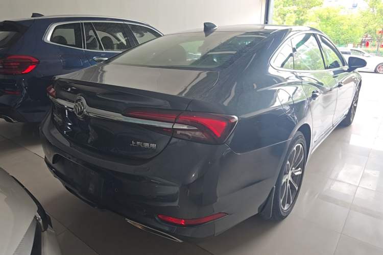 Used Buick LaCrosse 2020 652T Luxury Version Rear Right 45 Deg