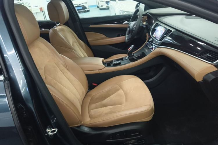 Used Buick LaCrosse 2020 652T Prestige Edition Right Front Seat